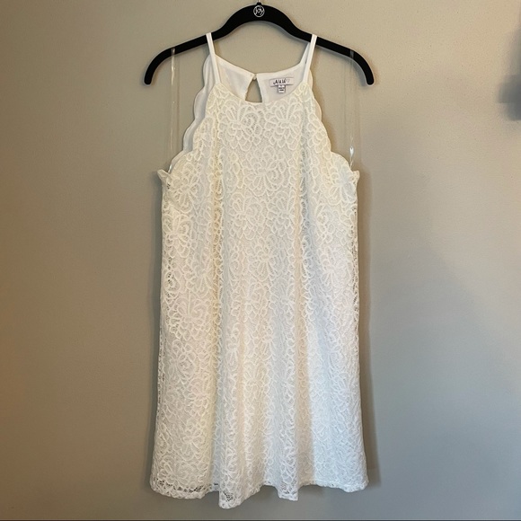 AUW Dresses & Skirts - AUW Cream Floral Lace Dress